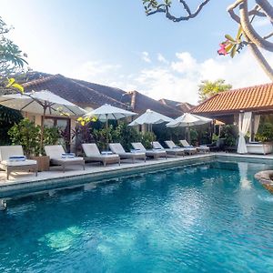 Aleesha Villas And Suites